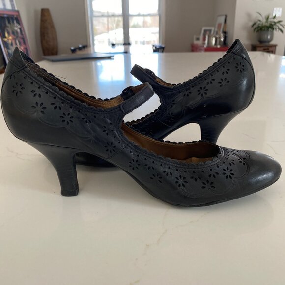 Black Leather Mary Janes With Low Stilleto Heel - Size 39 EU - Picture 2 of 5